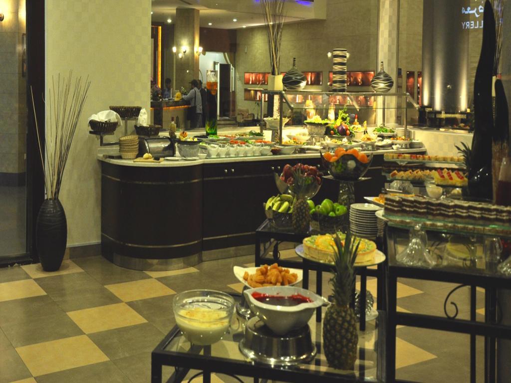 Golden Tulip Hail Экстерьер фото