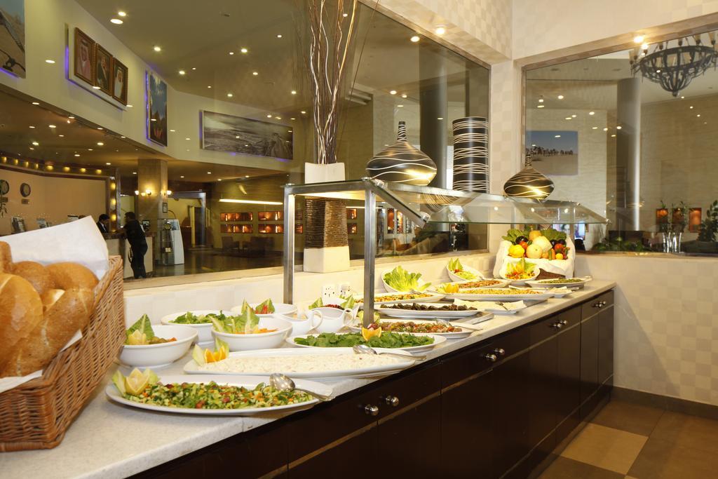 Golden Tulip Hail Экстерьер фото