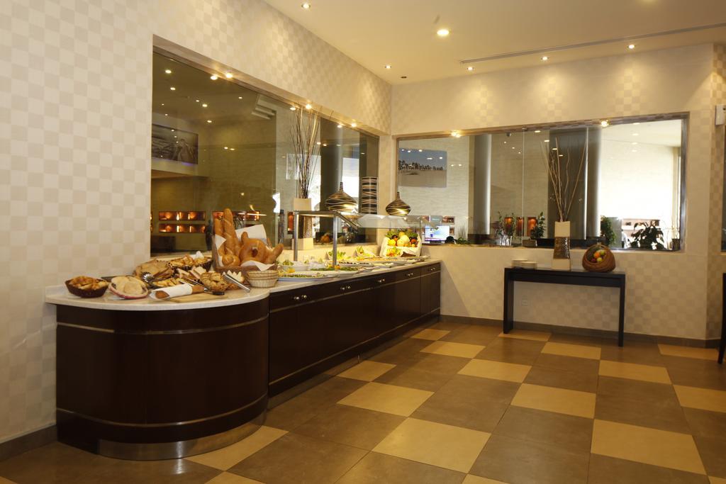 Golden Tulip Hail Экстерьер фото