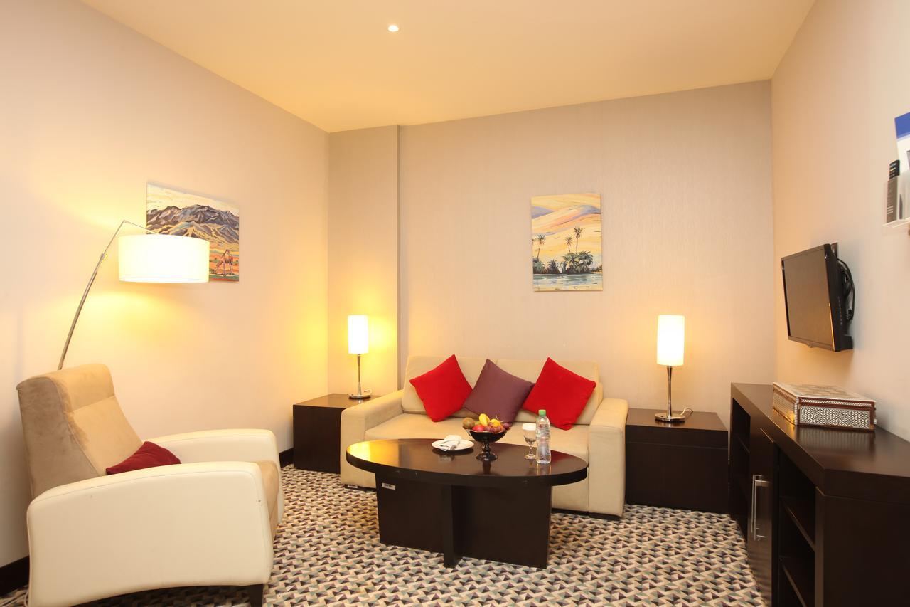 Golden Tulip Hail Экстерьер фото