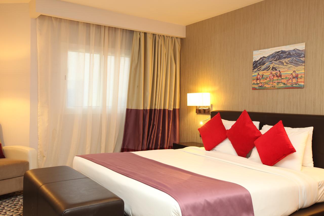 Golden Tulip Hail Экстерьер фото