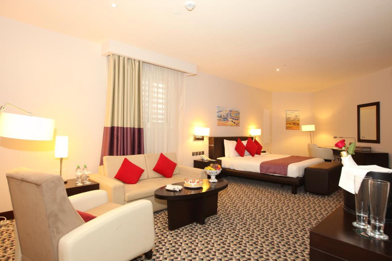 Golden Tulip Hail Экстерьер фото
